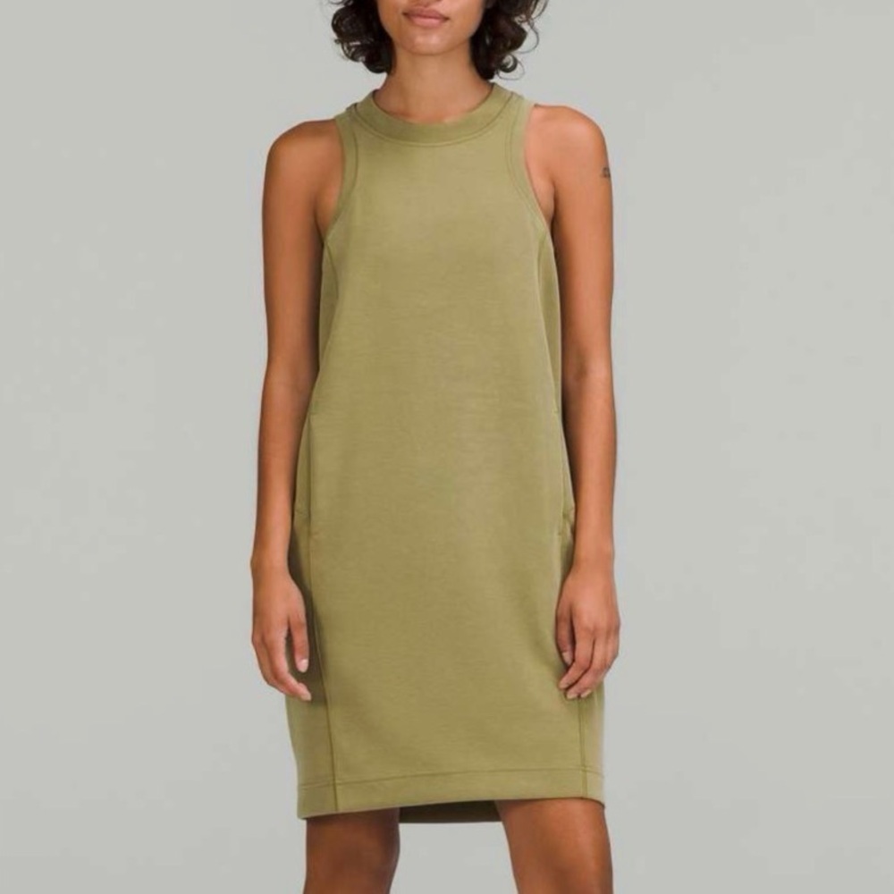 Lululemon Back In Action Dress 6 Green Activewear Casual Sporty Athletic Chic